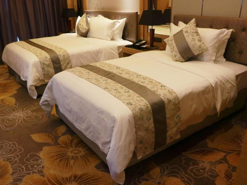 Wanning Yingbin Hotel ภายนอก รูปภาพ